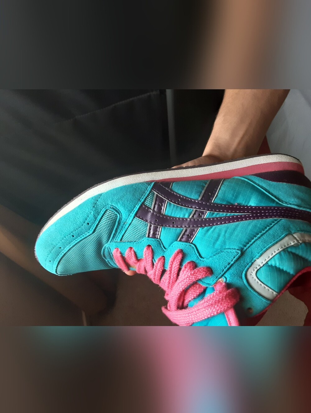 Onitsuka Retro Tiger by Asics Turquoise Sneakers with Pink Accents OBO - Picture 5 of 5
